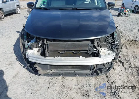 2021 Chrysler Voyager Lxi z USA, uszkodzony, nr VIN 2C4RC1DG3MR515713